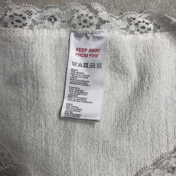 Urban Outfitters BDG Off White Lace Ribbed Crop Top Size Small - Picture 4 of 7